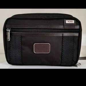 Brand New with Tag TUMI McGuire Travel Kit Hickory/Black